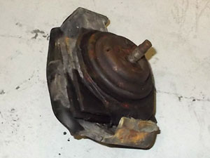 left motor mount